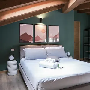 Charmescape Oldtown - 6 Min Walk To Berninaexpress Apartment